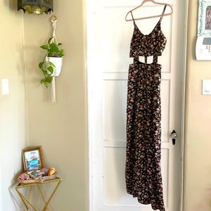 Urban outfitters crop top floral dress 🖤